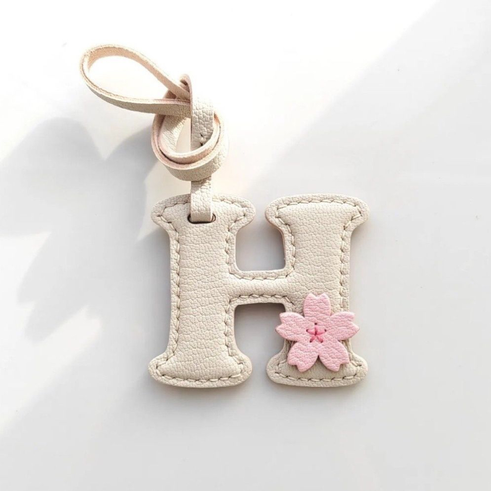 Creative High Quality Genuine  - Monogram Keychain Leather บทวิจารณ์และราคา