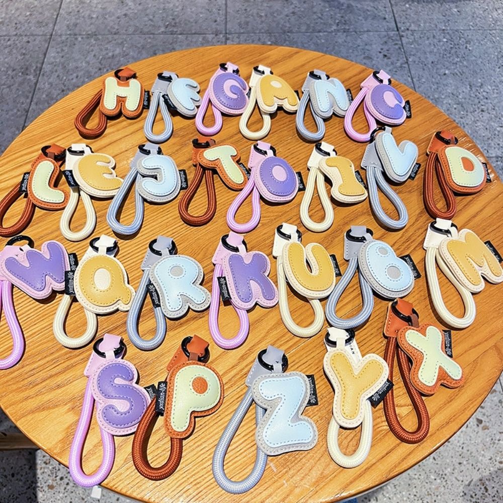 Sweet 26 Letter Keychain PU Le - Monogram Keychain Leather บทวิจารณ์และราคา