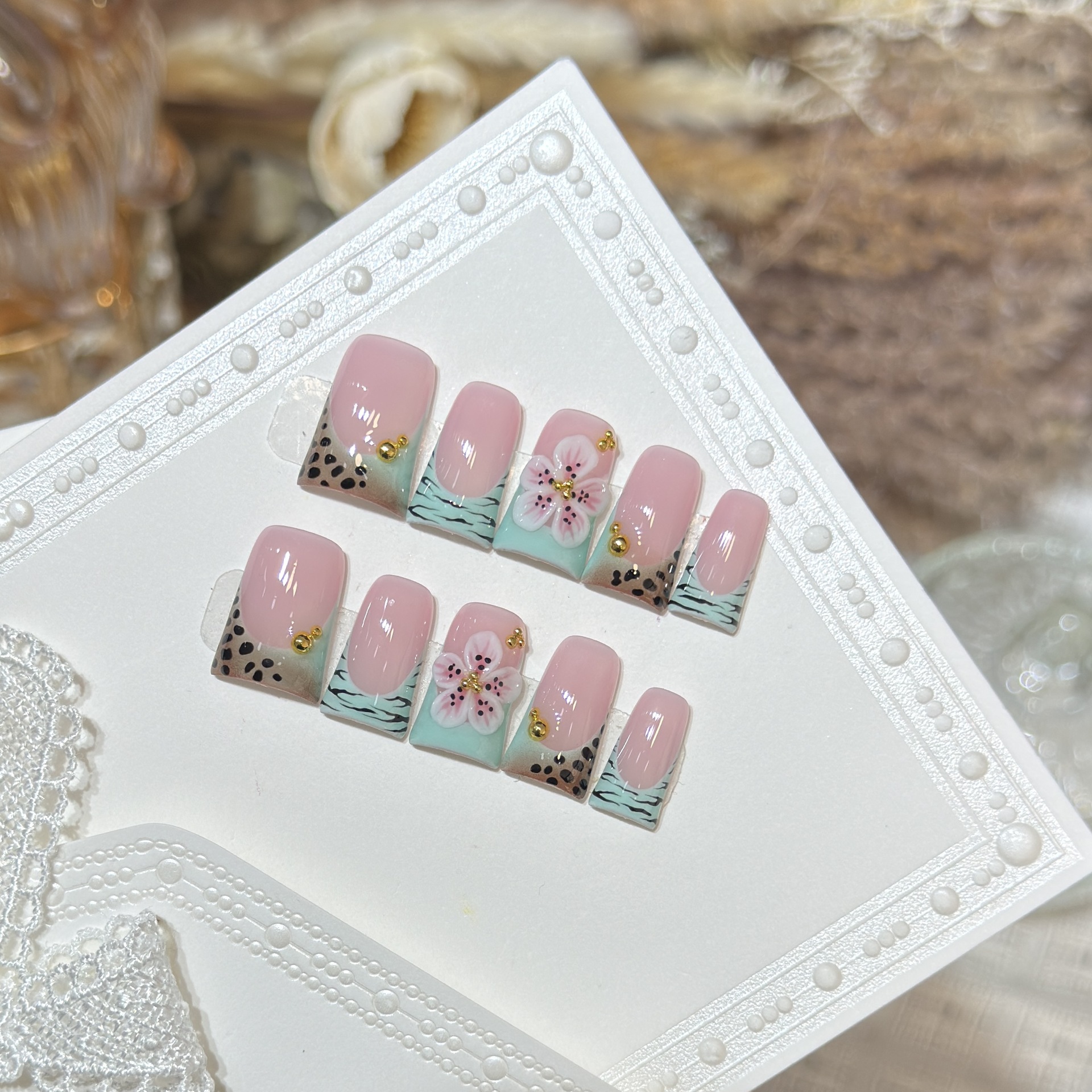 10pcs Press on Nails Duck Mout - Pressed Flower Art บทวิจารณ์และราคา