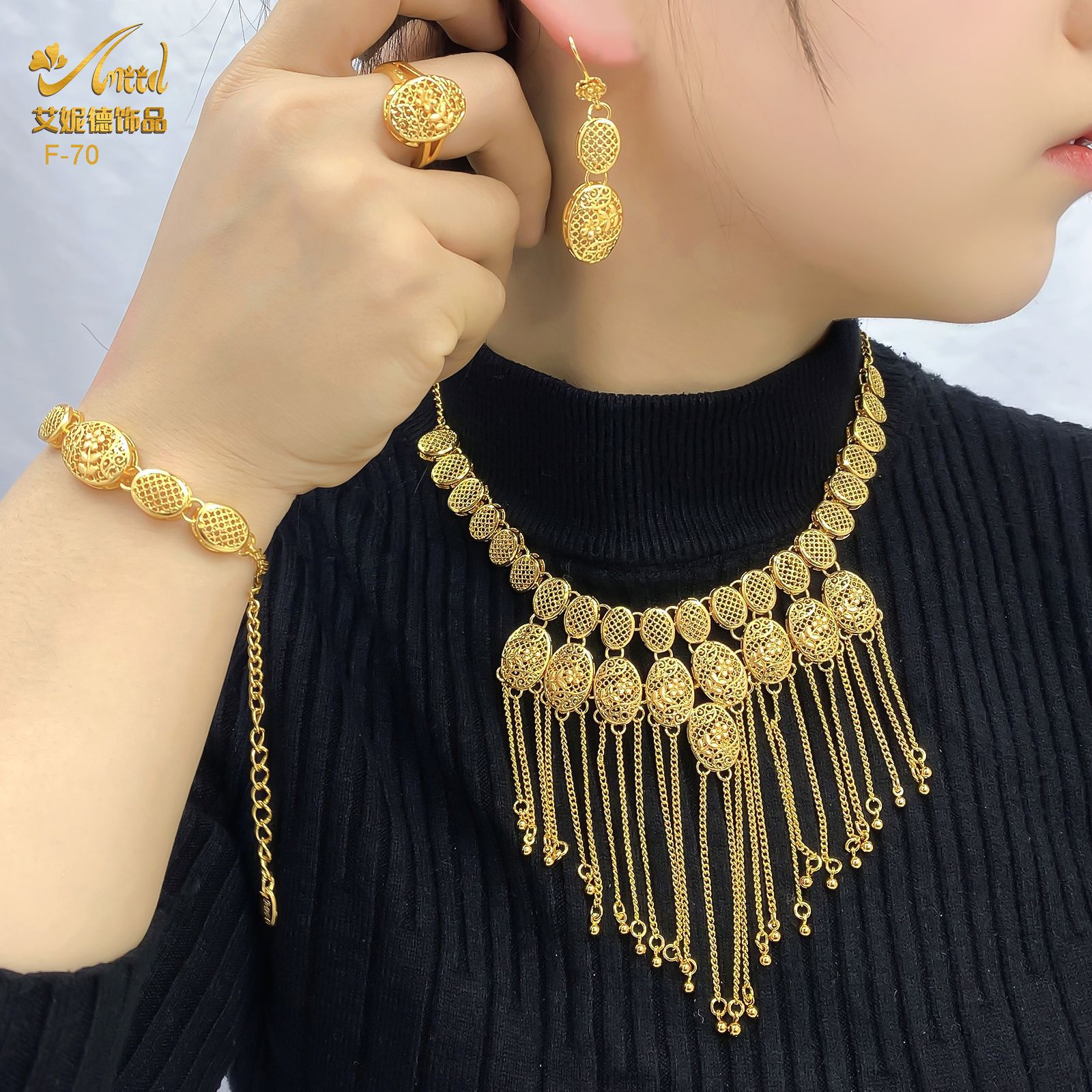 Wedding Women Heart Tassel 4-P - Coordinates Bracelet บทวิจารณ์และราคา