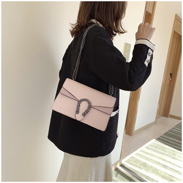 Scarf Pattern Lipstick Keychai - Monogram Keychain Leather บทวิจารณ์และราคา